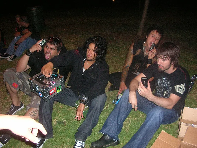 File:Papa Roach 2006.jpg