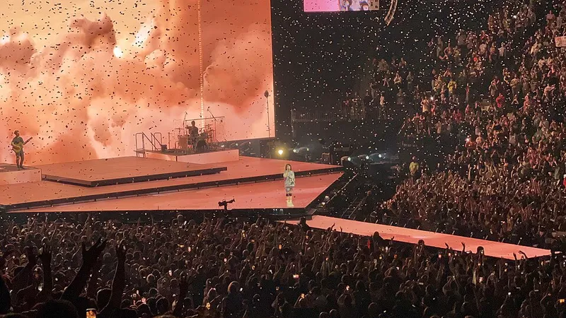 Billie Eilish - Xcel Energy Center - 3/15/2022