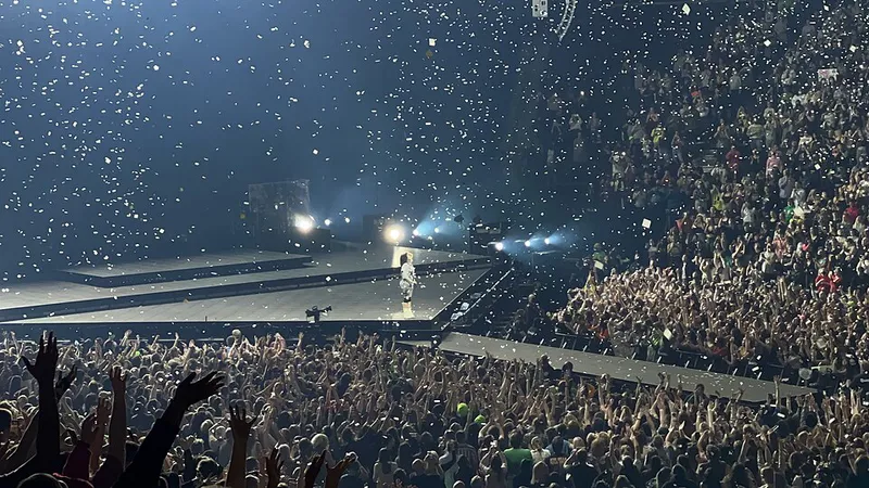 Billie Eilish - Xcel Energy Center - 3/15/2022