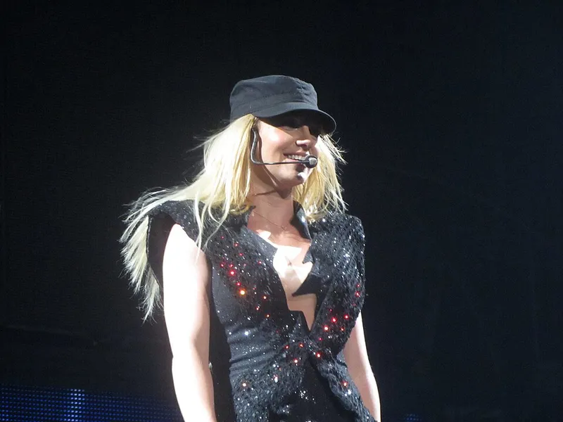 Britney Spears -Femme Fatale Tour - 2011