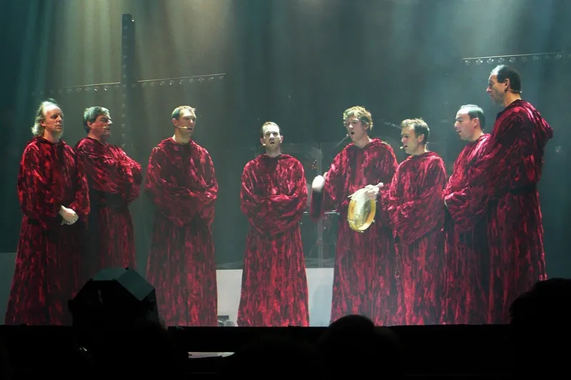 Gregorian (教皇合唱团)与Amelia Brightman在弗莱堡音乐厅现场演出 (2009)